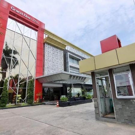 Grand Dian Hotel Slawi Tegal  Ngoại thất bức ảnh