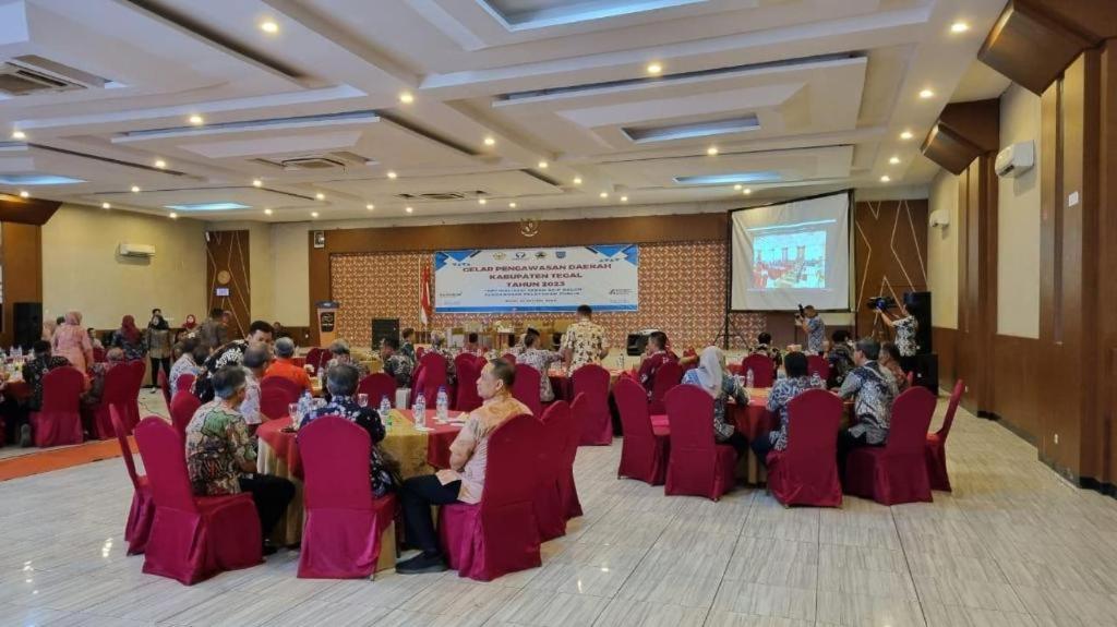 Grand Dian Hotel Slawi Tegal  Ngoại thất bức ảnh