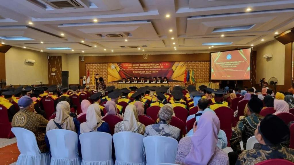Grand Dian Hotel Slawi Tegal  Ngoại thất bức ảnh