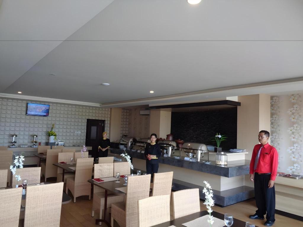 Grand Dian Hotel Slawi Tegal  Ngoại thất bức ảnh