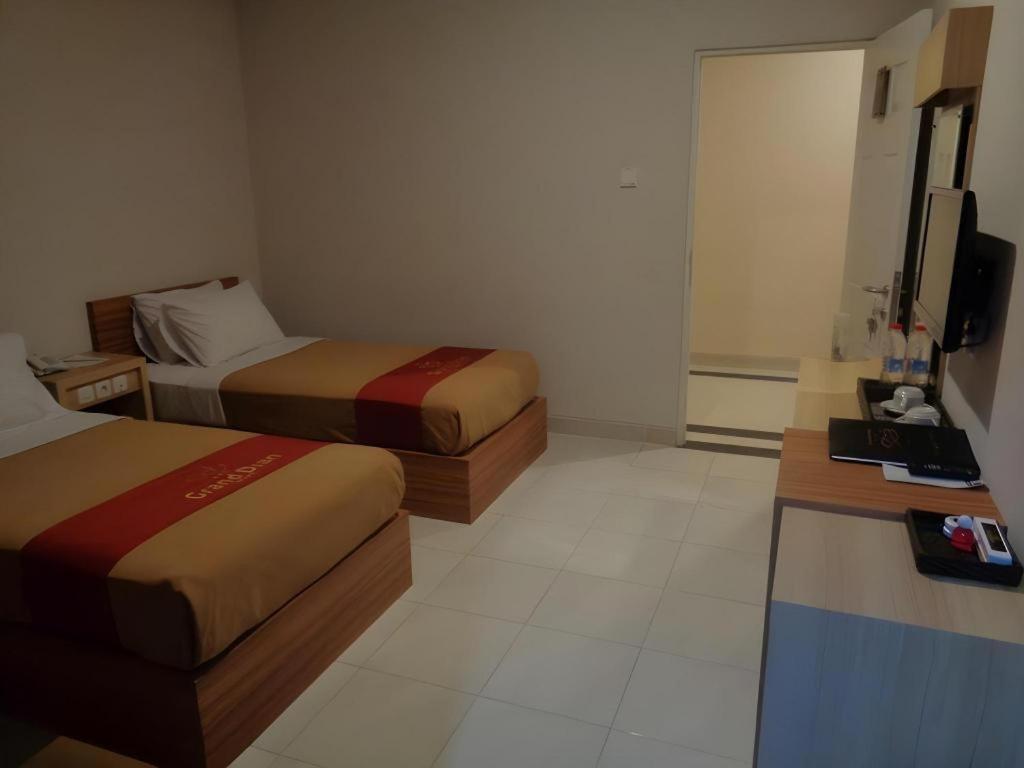 Grand Dian Hotel Slawi Tegal  Ngoại thất bức ảnh