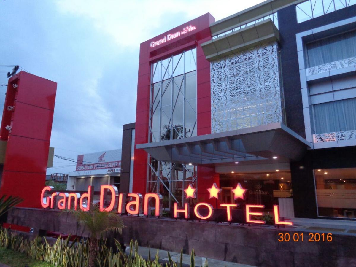 Grand Dian Hotel Slawi Tegal  Ngoại thất bức ảnh